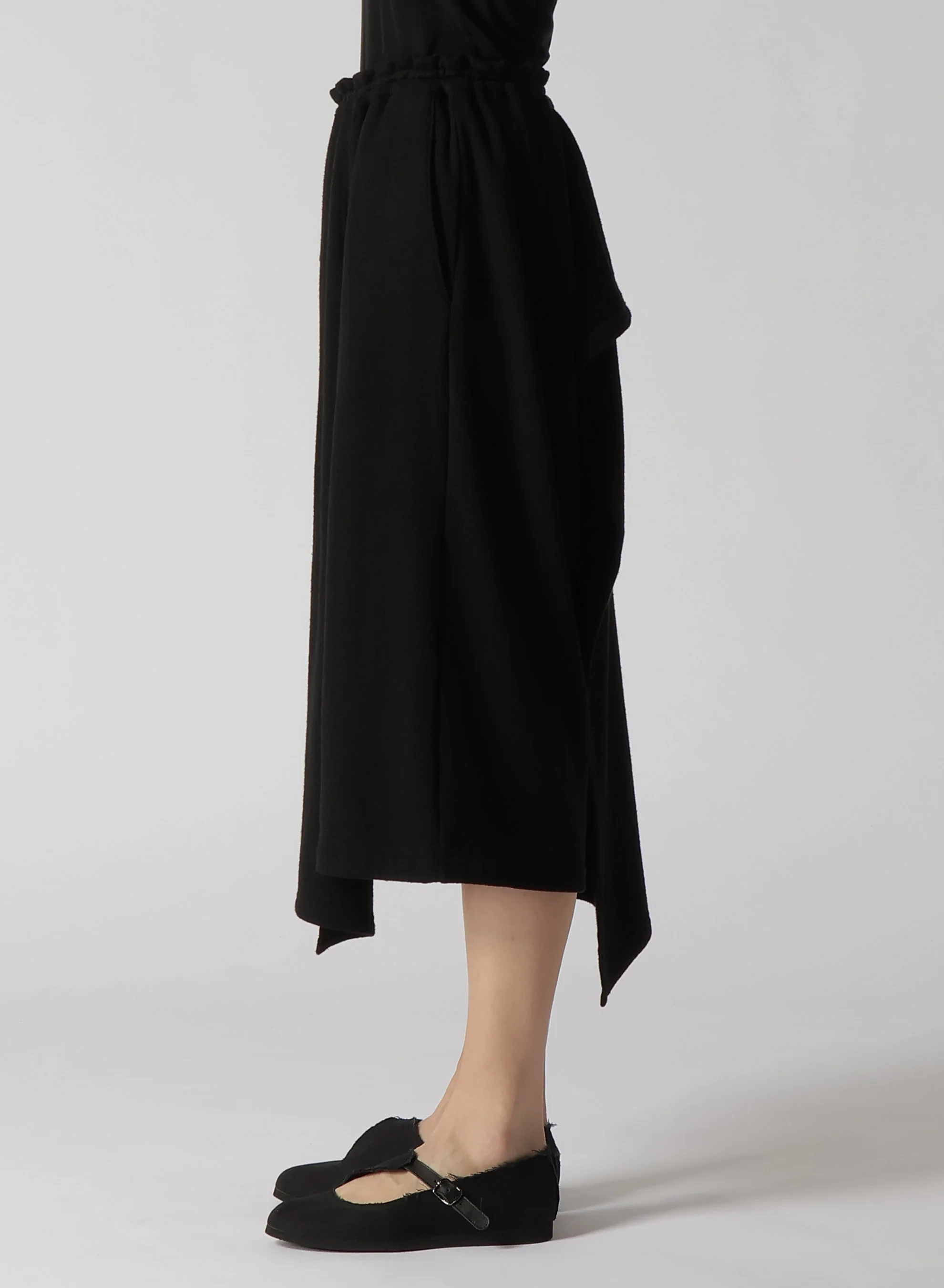 SUPIMA COTTON PILE POCKET DETAIL SKIRT - Image 4