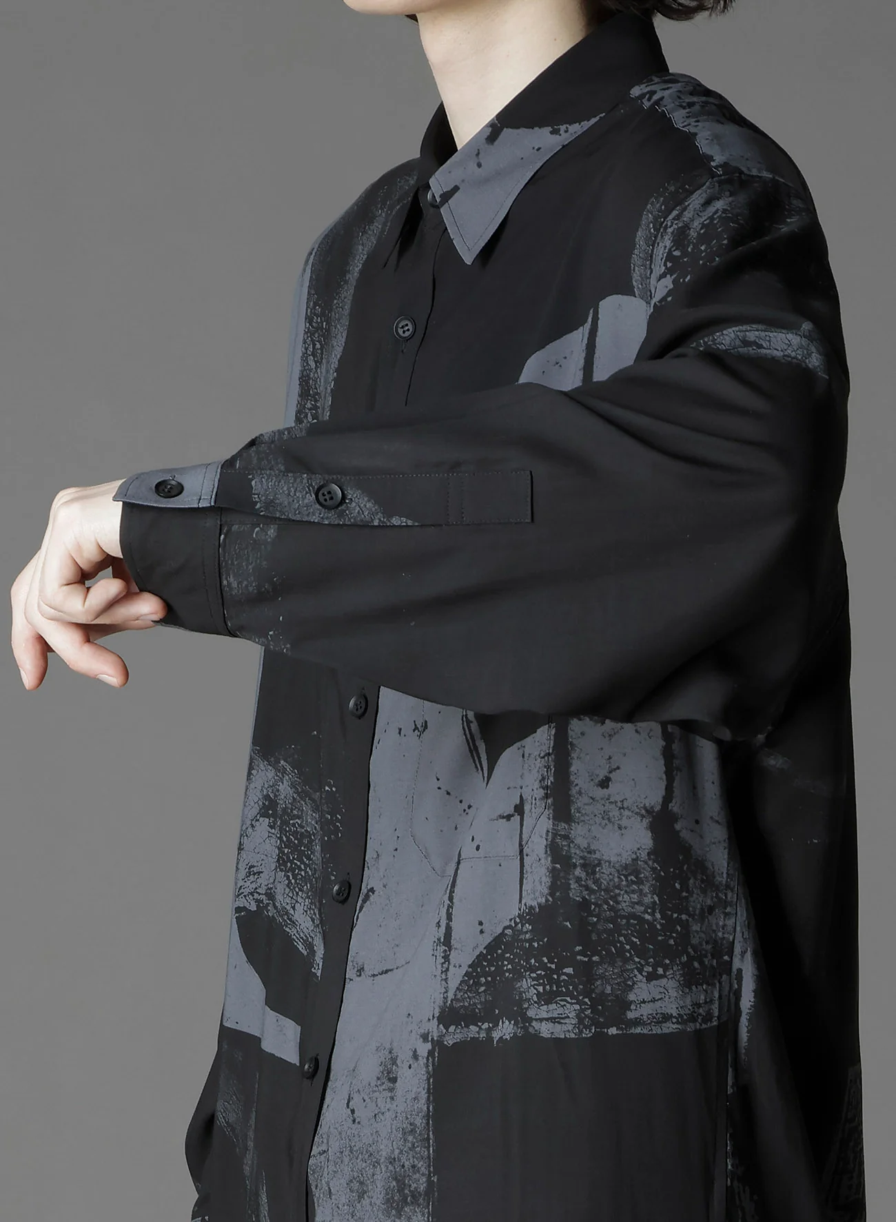 RAYON PRINT  NUMBER PATTERN LONG SHIRT - Image 10