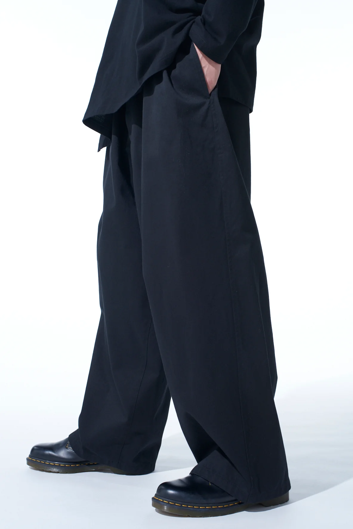 WEPON CLOTH WAIST-STRING WIDE PANTS - Image 7